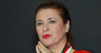 Валентина Толкунова – У беды глаза зелёные