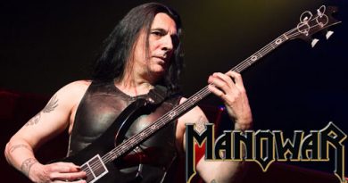 Manowar - Carry On