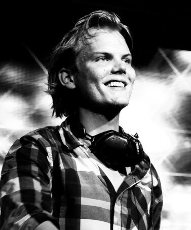 Avicii, Vargas & Lagola - Friend Of Mine