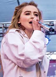 Sabrina Carpenter - Space