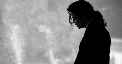 Michael Jackson – Who Is It