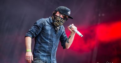 Hollywood Undead - California