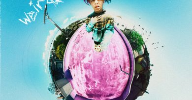YUNGBLUD - Weird!