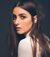 BANKS - Fall Over
