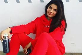 Michelle Andrade - Аганёк