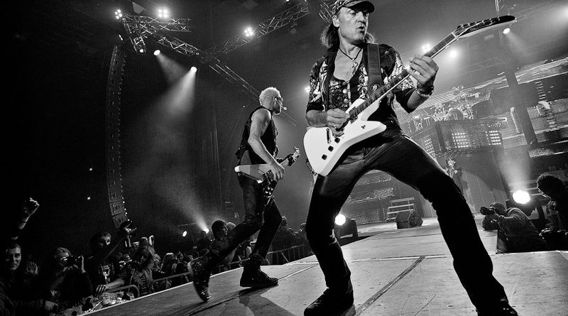 Scorpions - Delirious