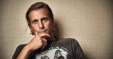 AWOLNATION - Kill Your Heroes