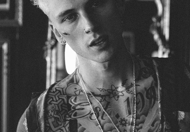 Machine Gun Kelly - LOCO