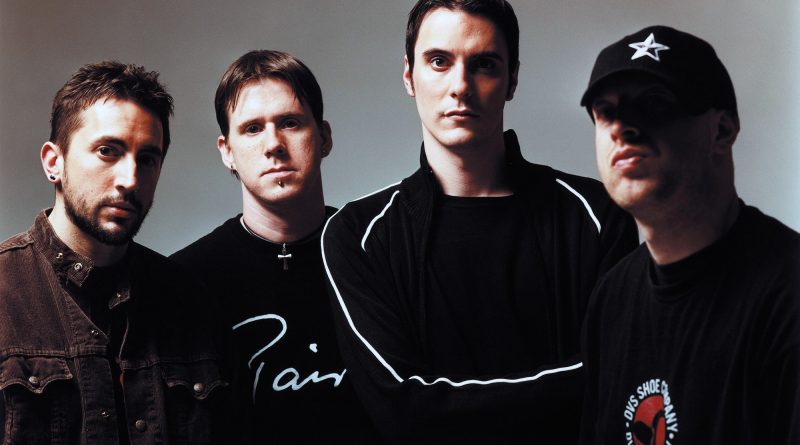 Breaking Benjamin, Scooter Ward - Far Away