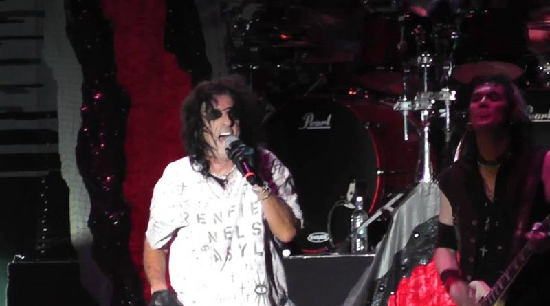 Alice Cooper - Nurse Rozetta