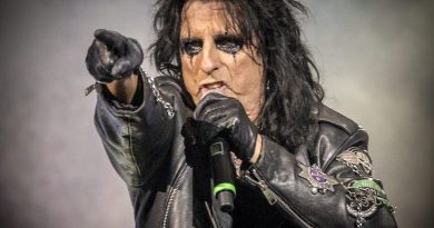 Alice Cooper - Six Hours