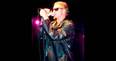 Alice In Chains - Junkhead