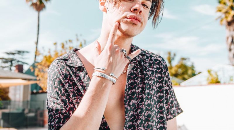 YUNGBLUD - parents