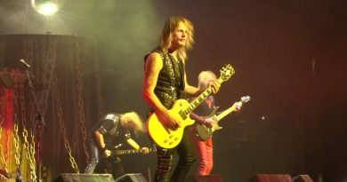 Judas Priest - Beyond the Realms of Death