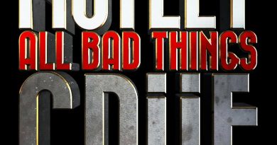 Mötley Crüe - All Bad Things