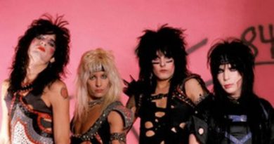 Mötley Crüe - All In The Name Of...
