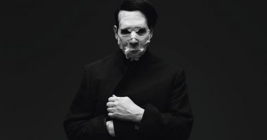 Marilyn Manson - Birds Of Hell Awaiting