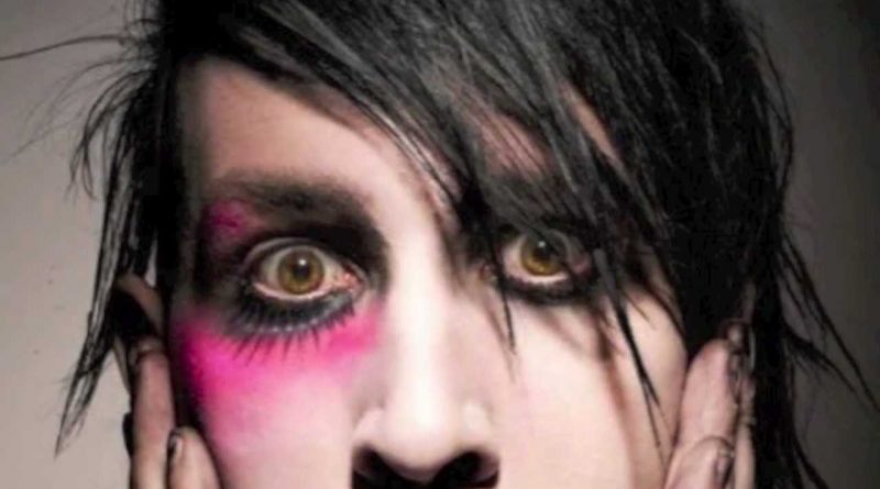 Marilyn Manson - Pistol Whipped