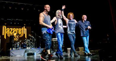 Nazareth - Loggin' On