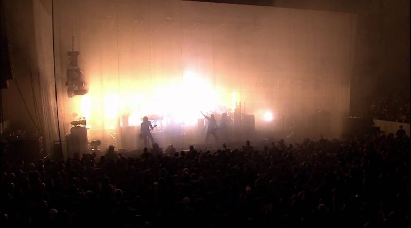 Nine Inch Nails - Love Is Not Enough