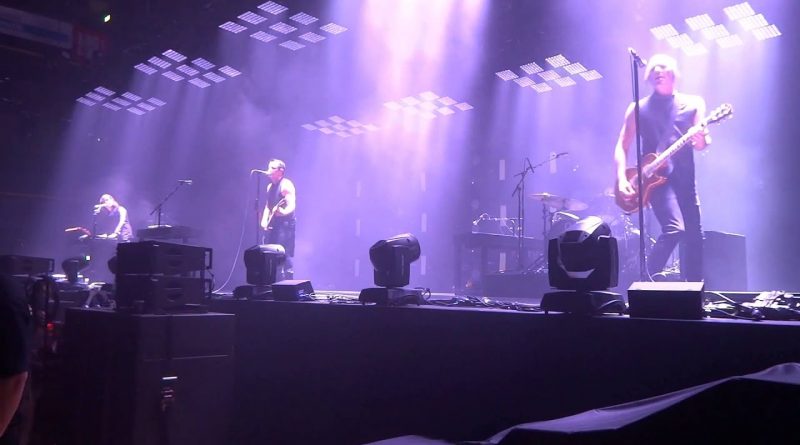 Nine Inch Nails - Terrible Lie