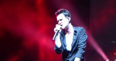 Stone Temple Pilots - Roll Me Under