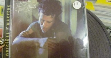 Tom Waits - A Sweet Little Bullet From A Pretty Blue Gun