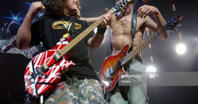 Van Halen - Up for Breakfast