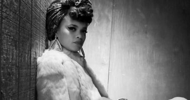 Robert Glasper, Andra Day, Staceyann Chin - Endangered Black Woman