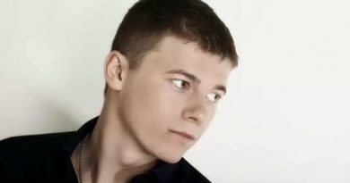 Денис RiDer - Коленки Аленки