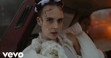 MØ, Charli XCX - If It's Over