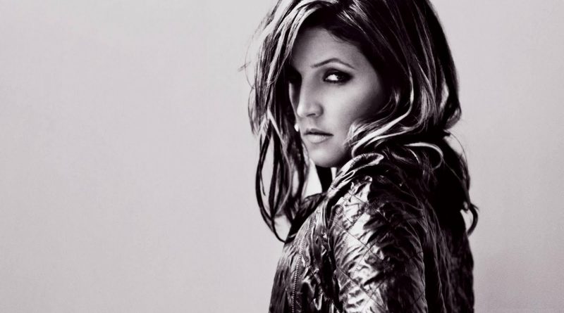 Lisa Marie Presley - Excuse Me