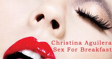 Christina Aguilera - Sex For Breakfast