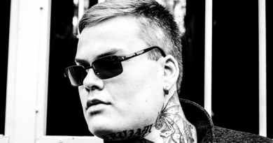 MKDMSK - Kaikki Tää Valkenee