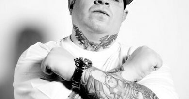 Vinnie Paz,Yes Alexander - Is Happiness Just a Word?