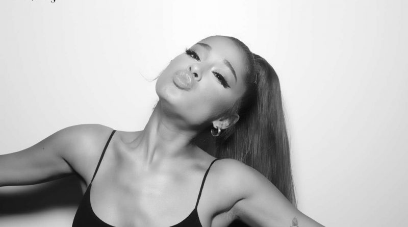 Ariana Grande- R.E.M