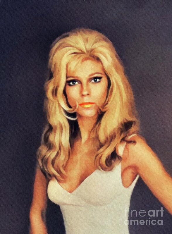 Nancy Sinatra - Flowers On The Wall