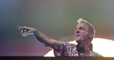 Fatboy Slim - Love Island