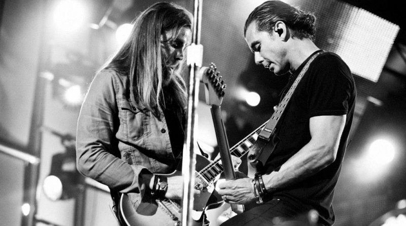 Bush - Crossroads