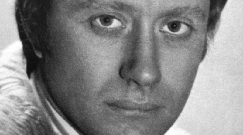 Андрей Миронов - Песенка о шпаге