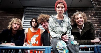 Pond - Hobo Rocket