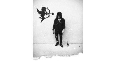 Arizona Zervas - FML