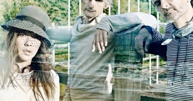 Blonde Redhead - Astro Boy