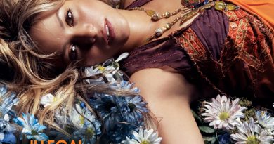 Shakira, Carlos Santana - Illegal