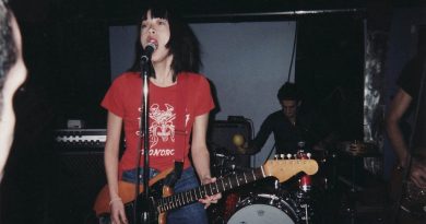 Blonde Redhead - A Cure