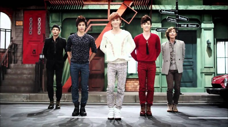SHINee - Hello