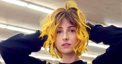 Tessa Violet - Crush