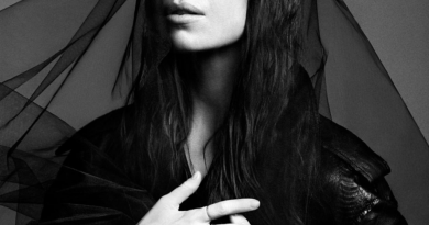 Lykke Li - No One Ever Loved