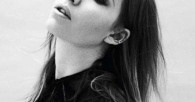 Lykke Li - Sleeping Alone