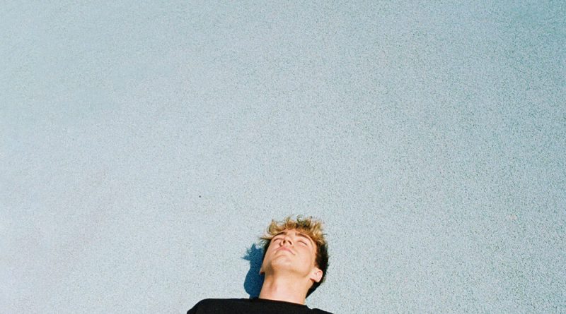 Surf Mesa, Gus Dapperton - Somewhere